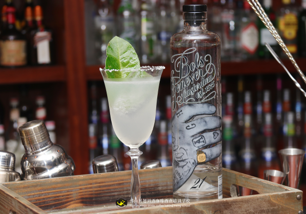 做調酒師賺錢多嗎?